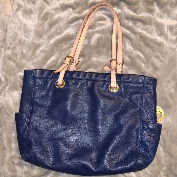 Michael Kors Shoulder Bag - Picture 3 of 5